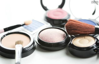 英伦风潮 从经典护肤到创新彩妆，英国美妆与卫生用品全解析